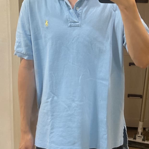폴로 하늘색 카라티 M