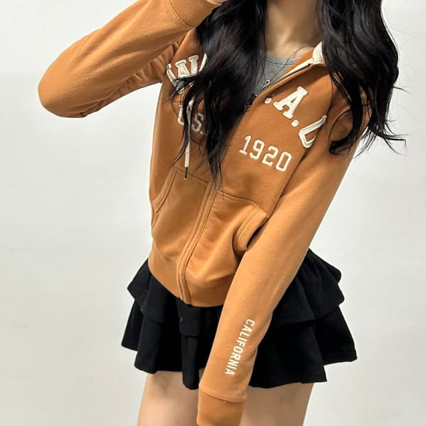 후아유 y2k 러블리힙 카멜베이지 스웻 후드집업 희귀져지(S)