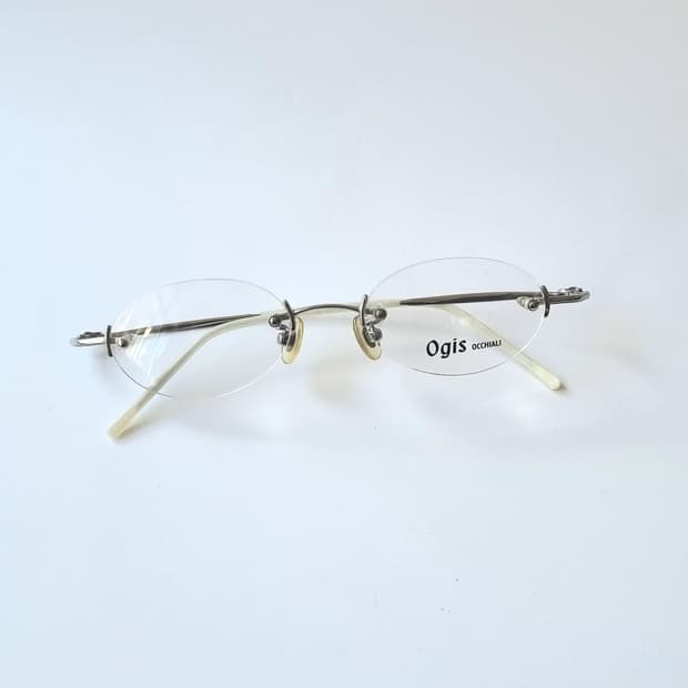 데드스탁 빈티지 오벌 무테 안경테 565