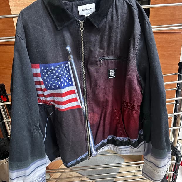 디스이즈네버댓 19FW 미국 성조기 프린팅 워크자켓