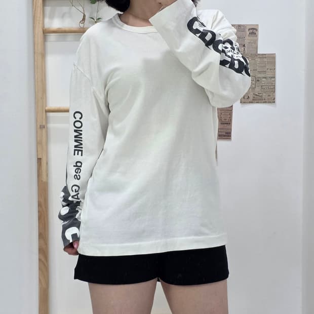 [프립]L/꼼데가르송 긴팔티 화이트