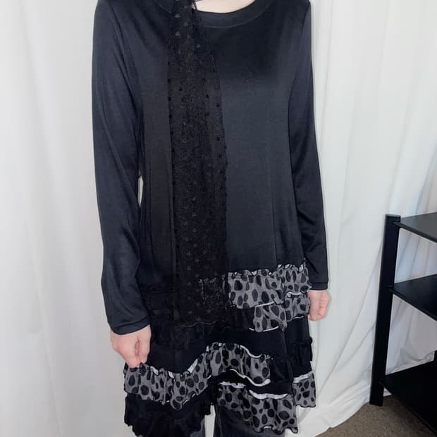 Frill Point Long Sleeve - Black