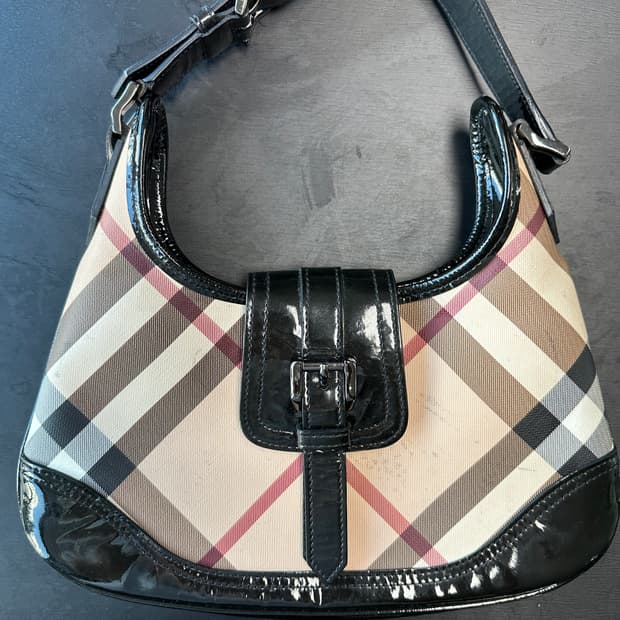 버버리 노바체크 호보백 (정품)