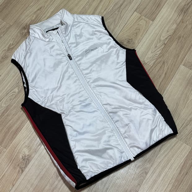 타이틀리스트 일제 조끼L