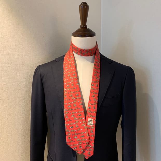 에르메스(HERMES) 프랑스 100실크 명품넥타이 최상급 A+9.2cm