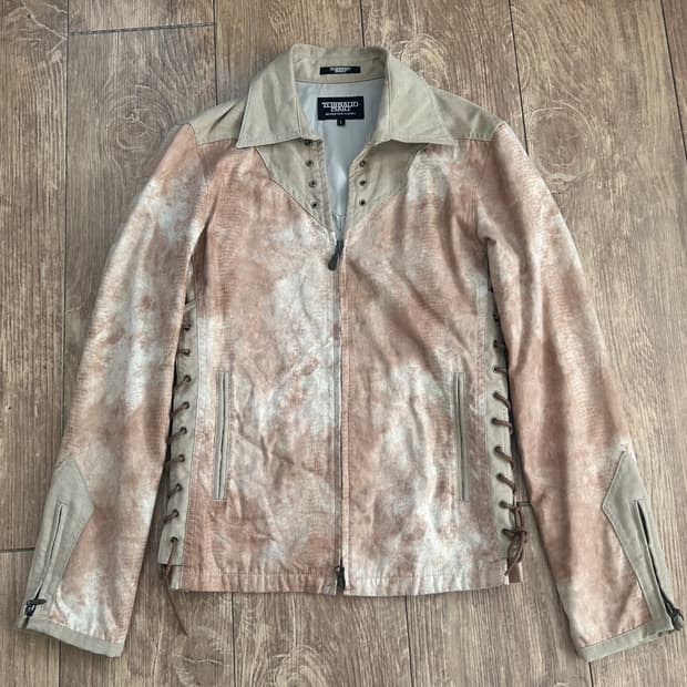 토네이도마트 아일렛 자켓