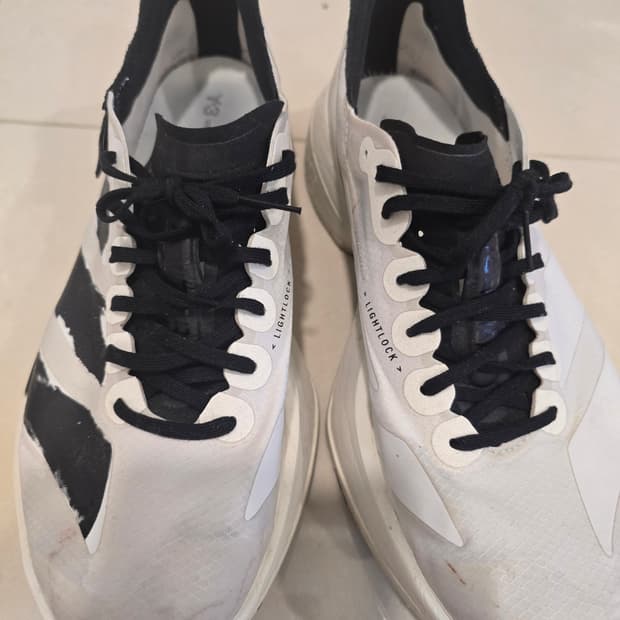 Y-3 아디오스 프로 4 270