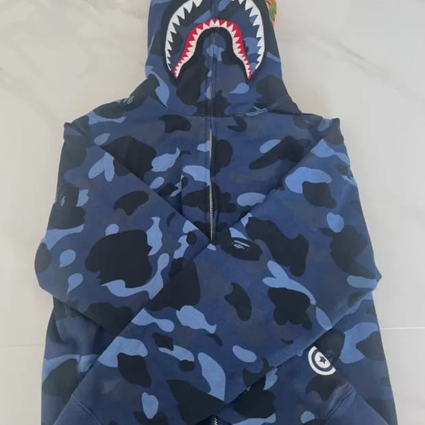 베이프 샤크 후드집업 블루