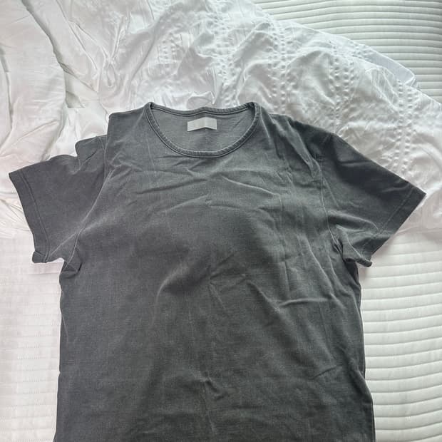 (2) Les Brev T-Shirt 차콜