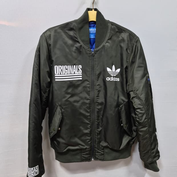아디다스 오리지널스 봄버 자켓 카키색 남성100