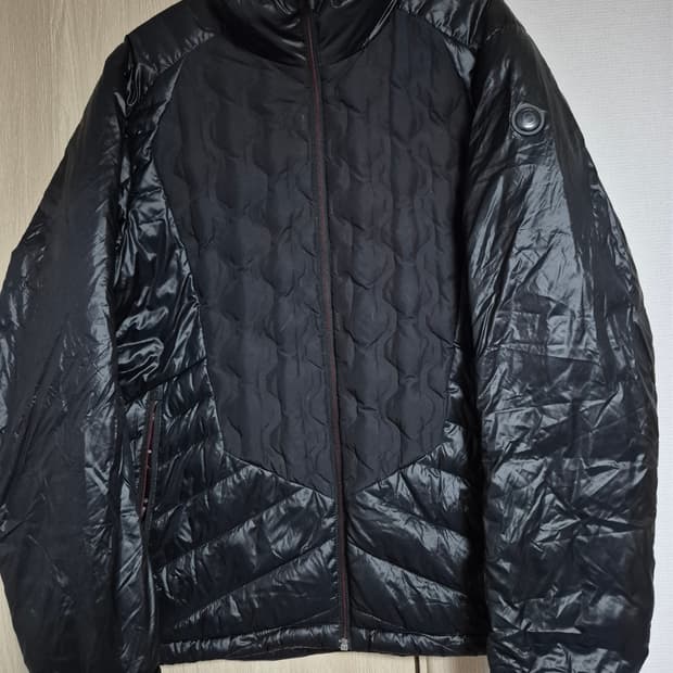 블랙야크 정품 구스 경량패딩 110사이즈 판매합니다