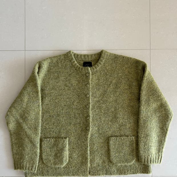 (새상품) 올리브 그린 니트 가디건 포켓형