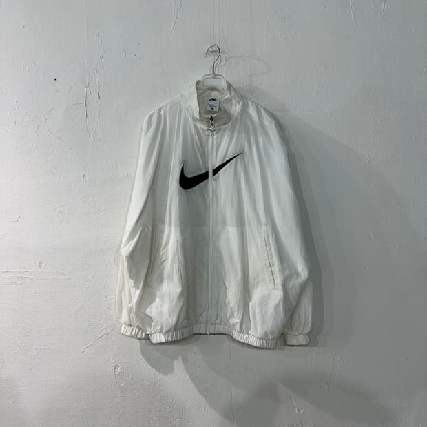 나이키 빅로고 오버핏 여성 바람막이 M