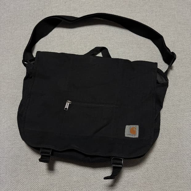 칼하트 블랙 메신저백 크로스백