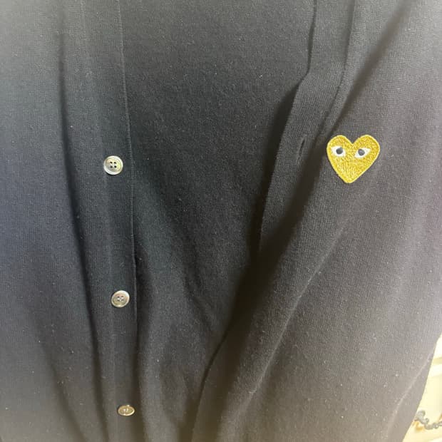 정품 꼼데가르송 골든와펜 블랙