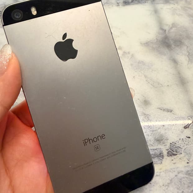 아이폰se32기가 배터리100