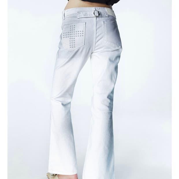 2000아카이브스바지 구해요ㅠㅠ