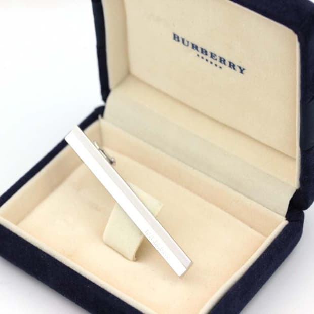 버버리 A등급 6cm 신형 유광 남자 명품 넥타이핀