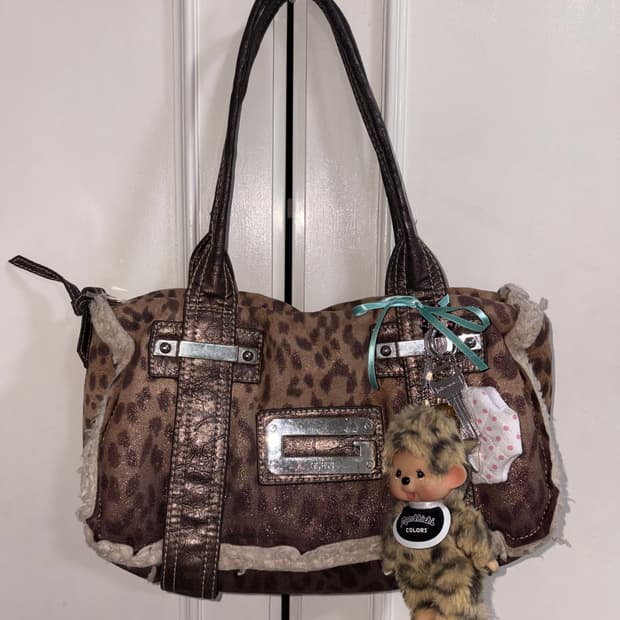 Guess leopard shoulder bag