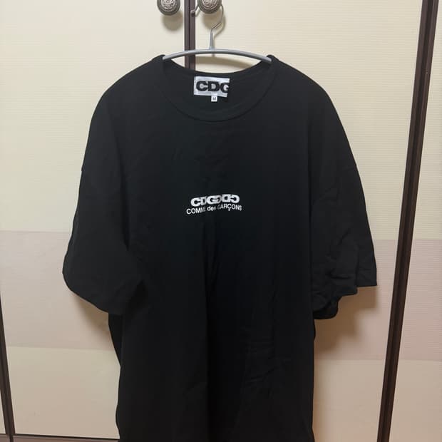 CDGCDGCDG 꼼데가르송 반팔