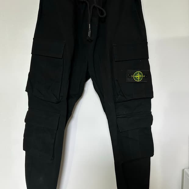 스톤아일랜드 블랙 카고 조거팬츠