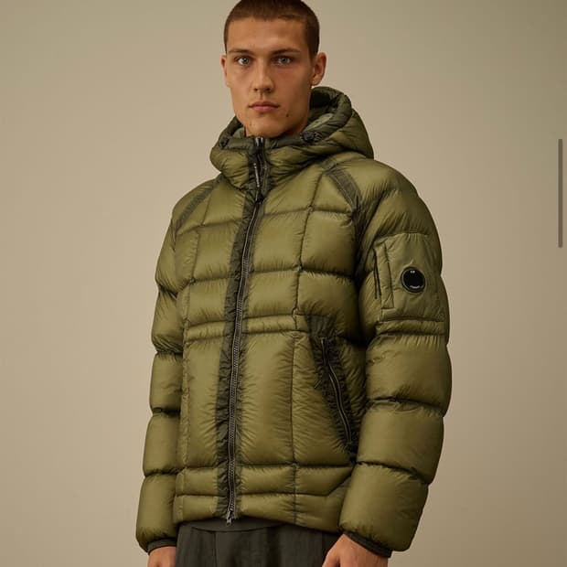 Cp컴퍼니 dd쉘 패딩 새제품