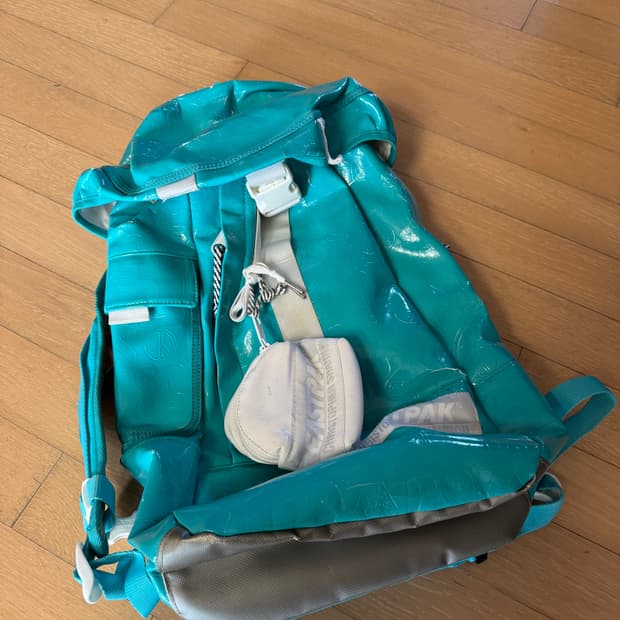 EASTPAK 이스트팩 크리스토퍼 새넌 콜라보 백팩