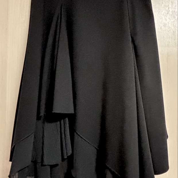 미세키서울 레이어드 스커트 Unbalanced layered skirt
