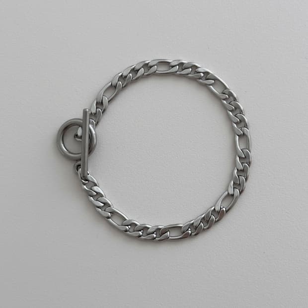 Loop surgical steel bracelet