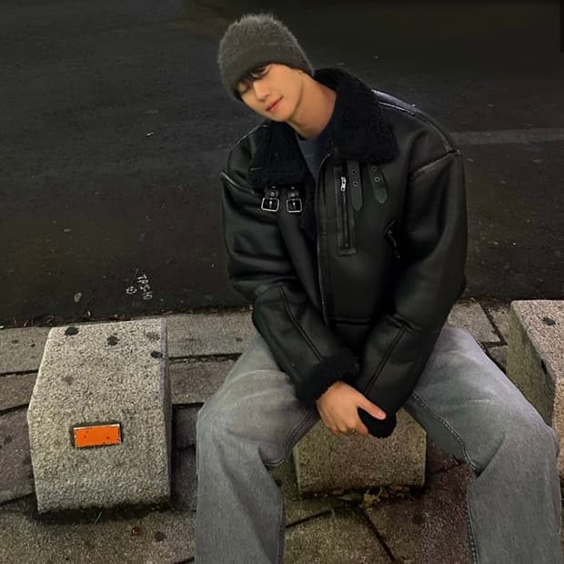 (새제품) 바이도 크롭 스웨이드 무스탕 브라운