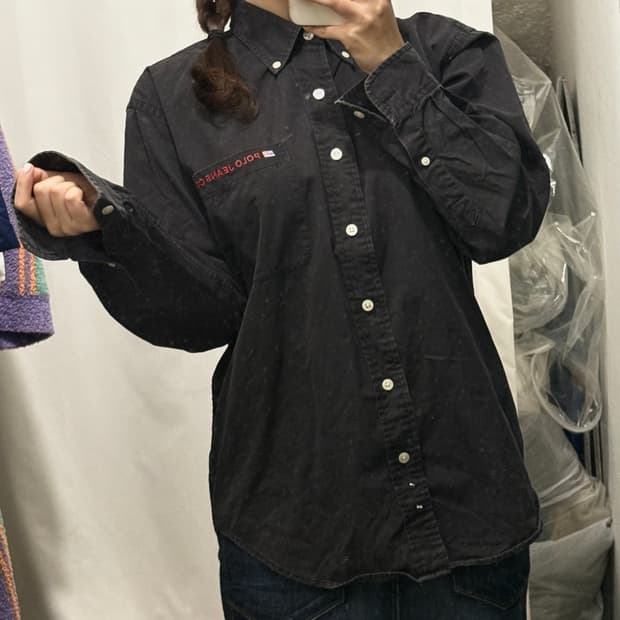 블랙 폴로 셔츠