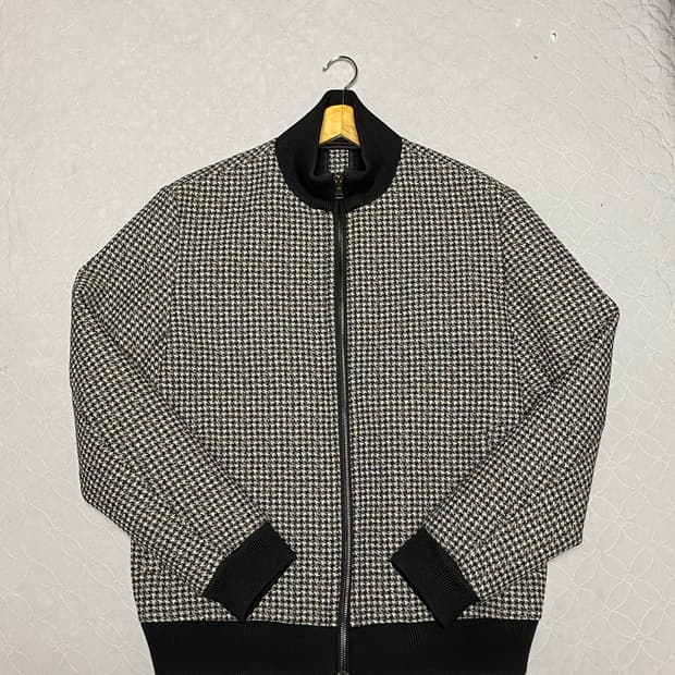 반하트디알바자 나일론 자켓