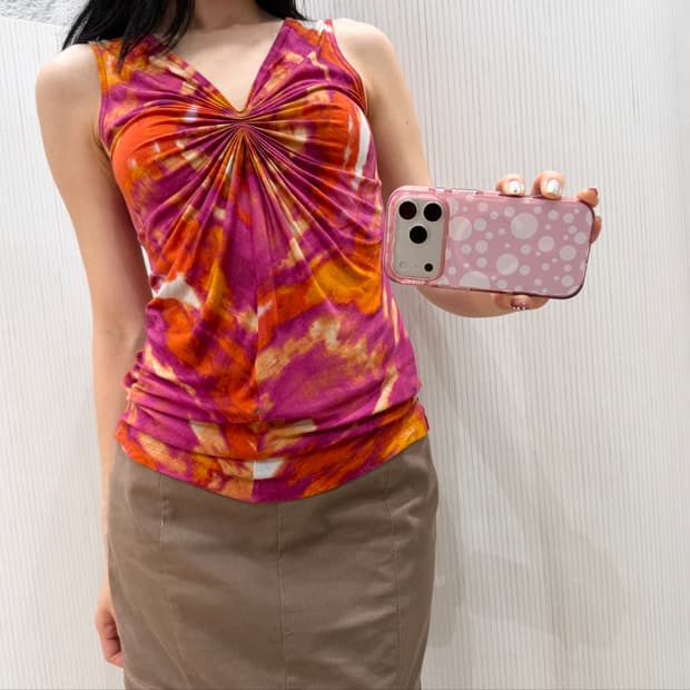 Hot Pink Splash Tank