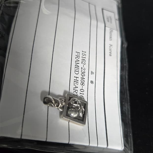 크롬하츠 하트프레임드 펜던트