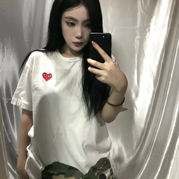 꼼데가르송 빅 카고 하트 반팔티