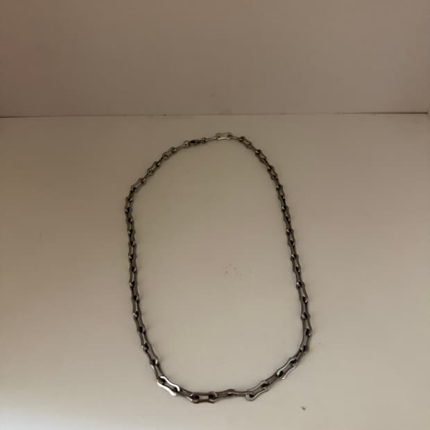 메탈 목걸이