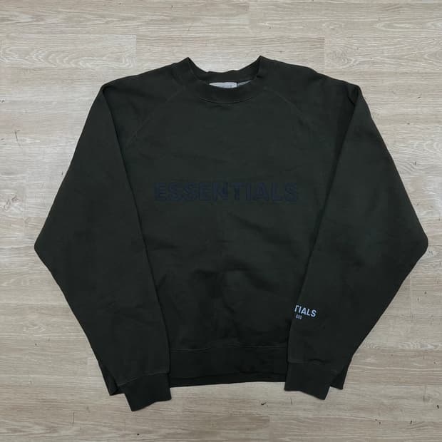 에센셜 피어오브갓 로고 기모 맨투맨 [카키] M/95