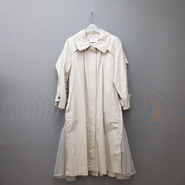 오즈세컨 2022 튤 레이어 트렌치코트 76-90-155사이즈