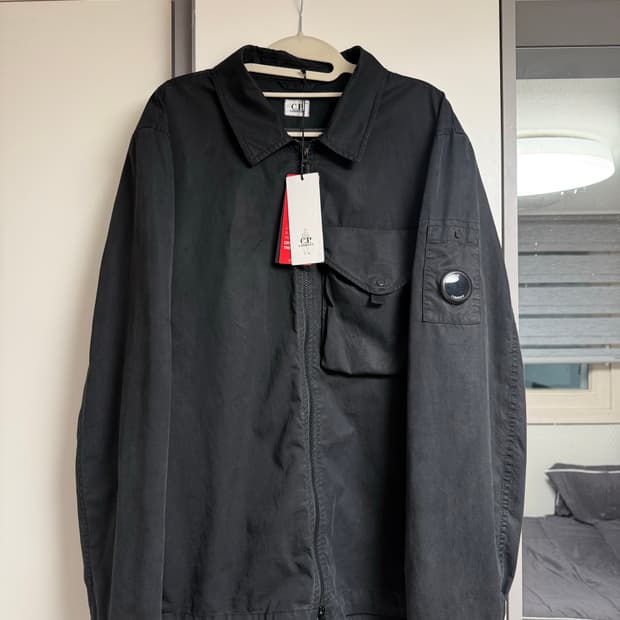 Cp컴퍼니 렌즈 지퍼 오버셔츠