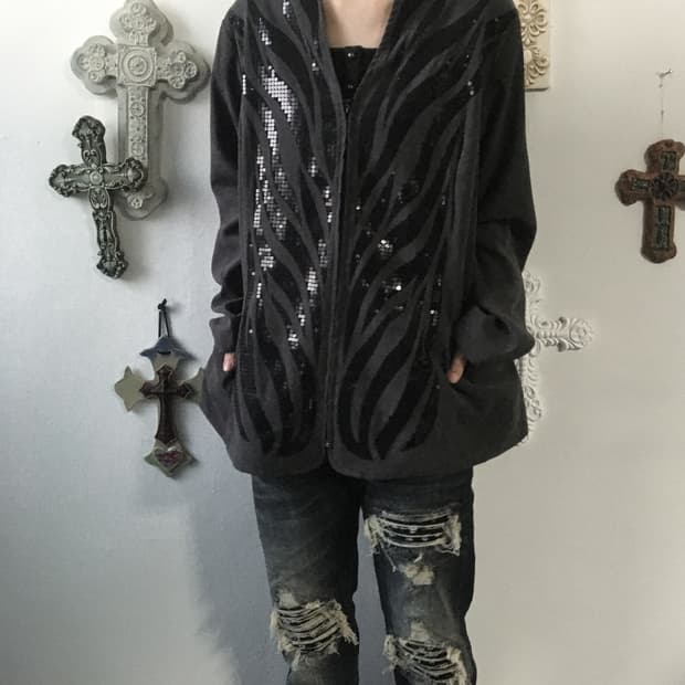 Tribal pattern point zip up