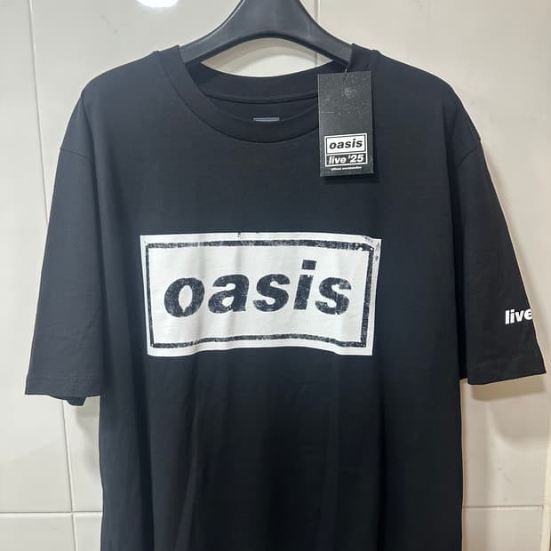 오아시스 팝업 굿즈 티셔츠