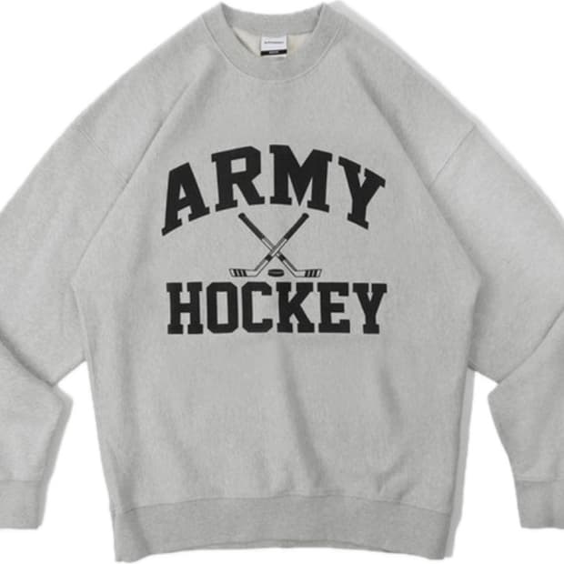 아웃스탠딩 Army hockey 프린팅 맨투맨 스웻셔츠
