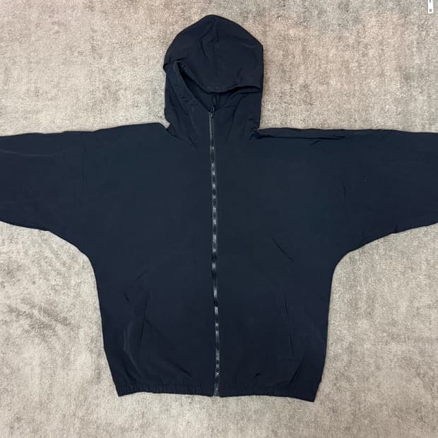 (1) 이지 x 고샤 루브친스키 블랭크 WB-01 자켓 차콜