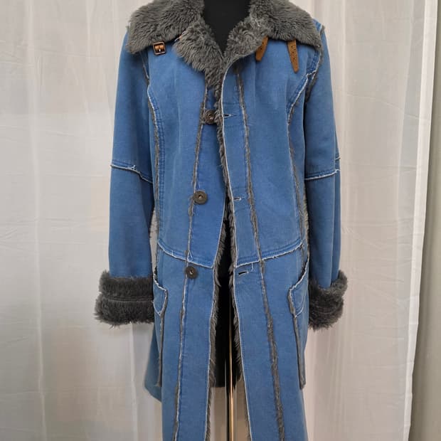 상태좋음.하자X ) 디젤(DIESEL) 데님 퍼 무스탕.시어링코트