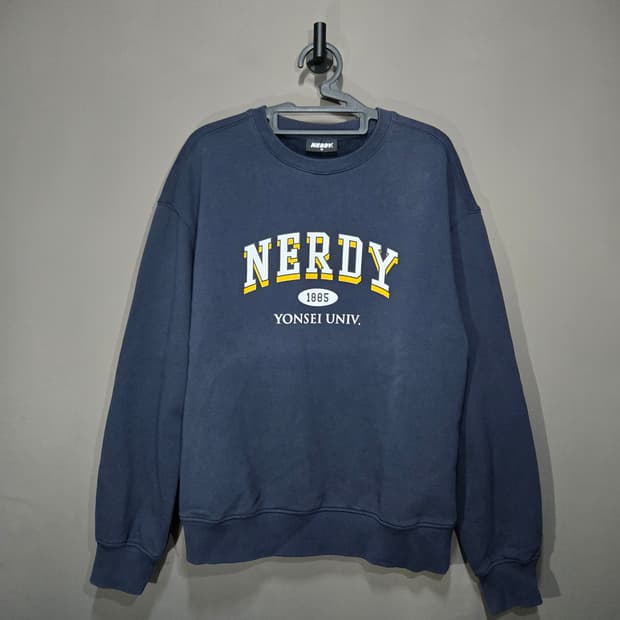NERDY 1885 연세대학교 맨투맨 네이비