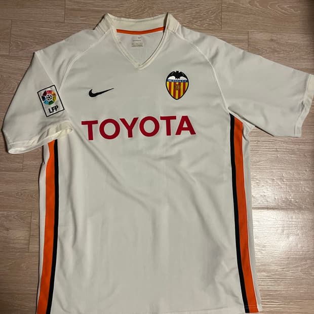 발렌시아cf 축구유니폼 모리엔테스