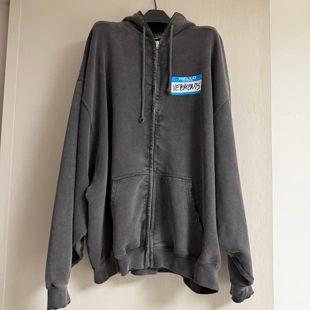 [M] 베트멍 마이네임이즈 집업 후드 그레이색상