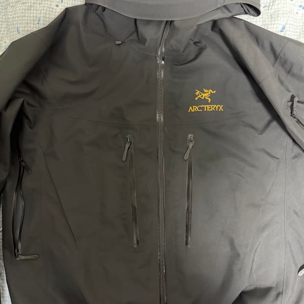 아크테릭스 알파 SV 자켓 24k