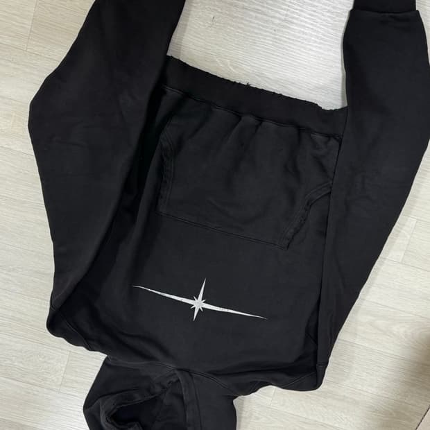 [Free] 틸던 후드 블랙