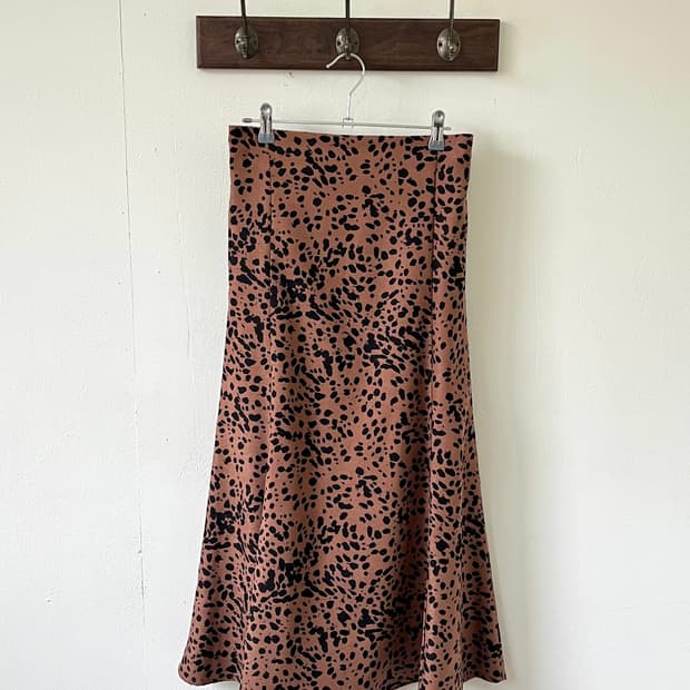 Mouth volley 레오파드 스커트